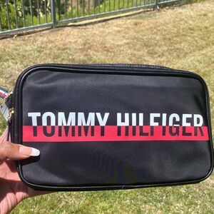 Tommy Hilfiger Case , NWT​​